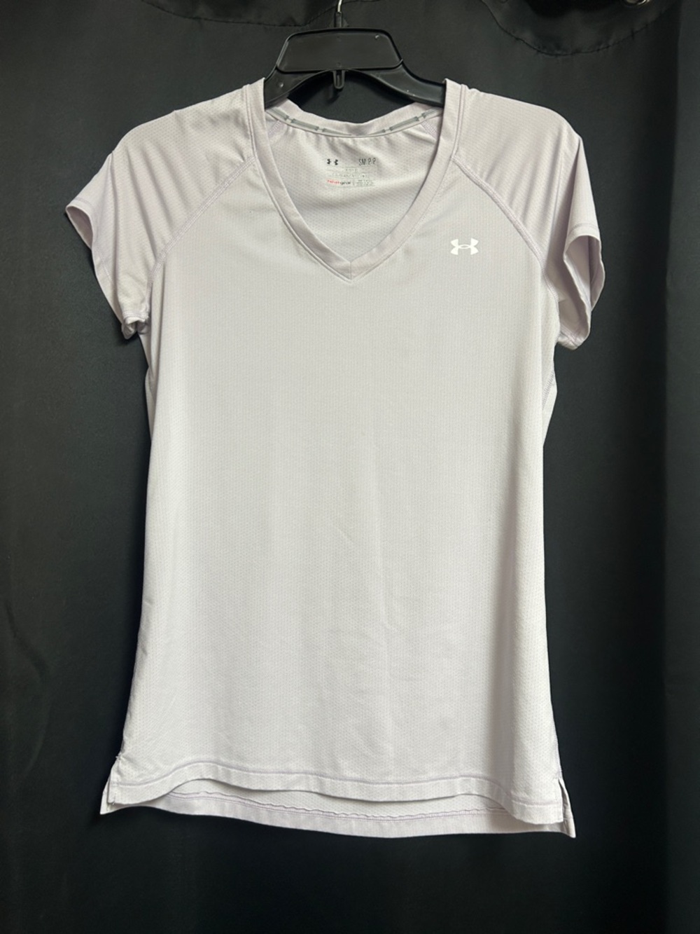 Under Armour Women’s Lavender V-Neck Short Sleeve Tee